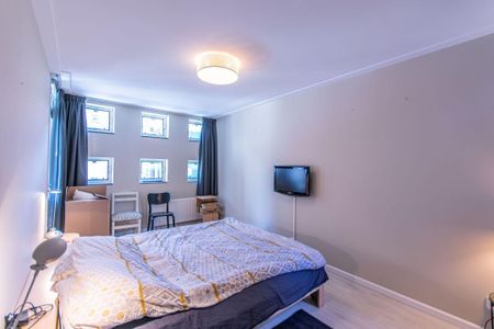 Te huur: Appartement Valkenburgerstraat in Amsterdam - Photo 2