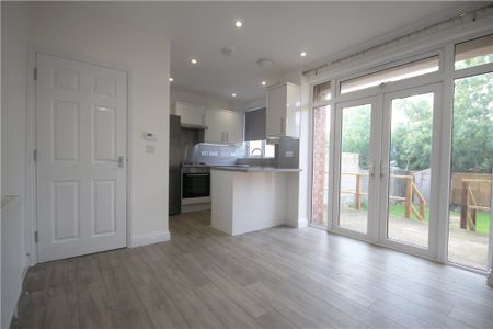 Rydal Crescent, Perivale, Greenford, UB6 8EQ - Photo 5
