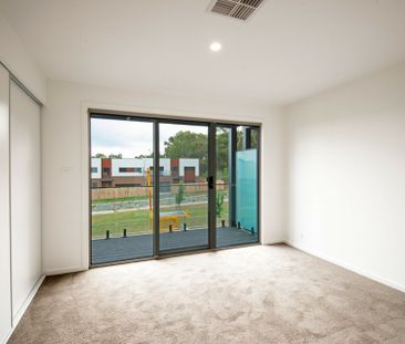 Waterfront Living at The Shoreline Villas! - Photo 5