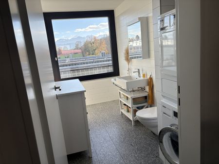 Möblierte 3.5-Zimmer-Wohnung an Toplage wenige Gehminuten vom Vierwaldstättersee - Foto 2