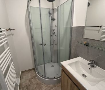 Location Appartement 2 pièces 57m² - Photo 5