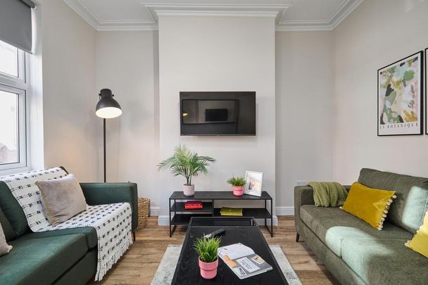 5 bedroom house to rent - Photo 1