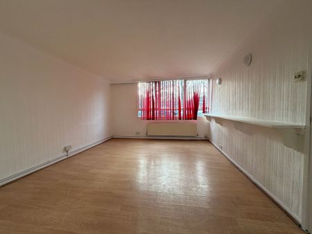 1 Bedroom For Rent - Photo 2