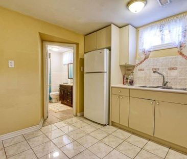 For Lease - 74 Fletcherdon Crescent, Toronto, Ontario - Photo 5