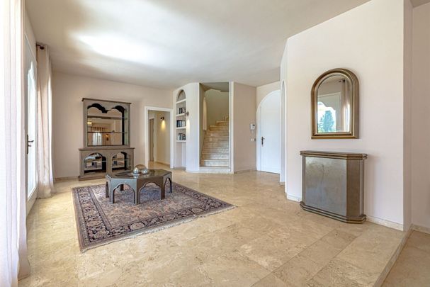 Semi-Detached House in Estepona - Photo 1