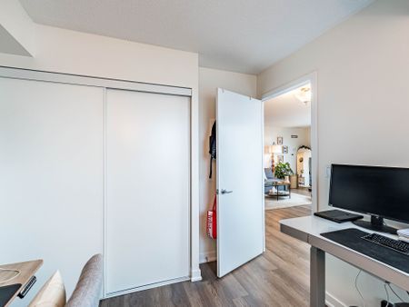 For Lease - 38 Lee Centre Drive Unit# 2003, Toronto, Ontario - Photo 5