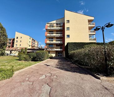 2P Fréjus Secteur Hôpital bonnet, - Photo 1