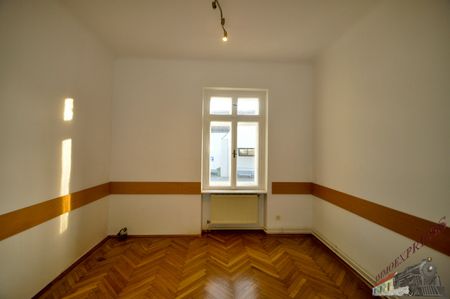 Villa in frequentierter und repräsentativer Lage! Ideal als Rechtsanwaltskanzlei oder Praxisraum und dgl. geeignet - Photo 2