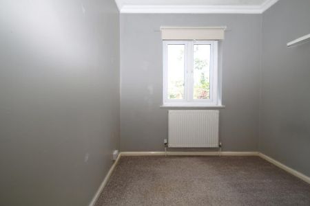 3 bedroom detached house to rent - Photo 4