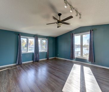 For Lease - 15 Willow Street Unit# 2nd Floor Apartment, Wasaga Beac... - Photo 1