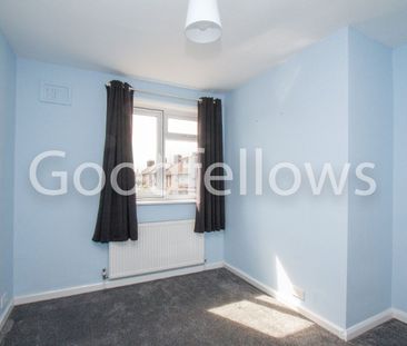 3 bedroom mid terraced house to rent, - Photo 5