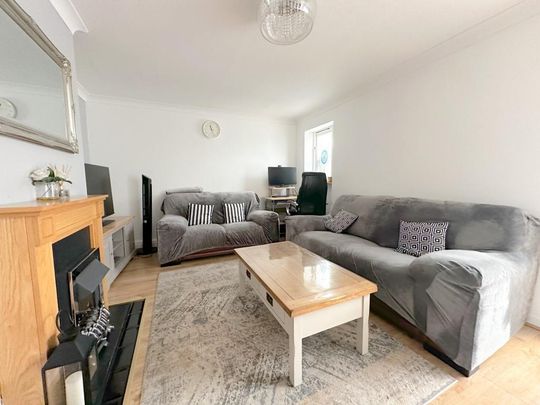 3 bedroom terraced house to rent - Photo 1