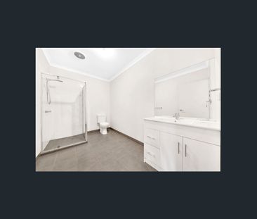 Charming Townhouse in the Heart of Craigieburn - Photo 5