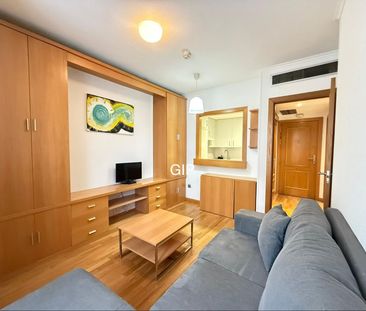 Apartamento de alquiler en Calle de Belfast, 13, Rejas - Photo 2