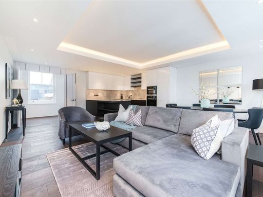 Dover House, 170 Westminster Bridge Road, Waterloo, London, SE1 7RW - Photo 1