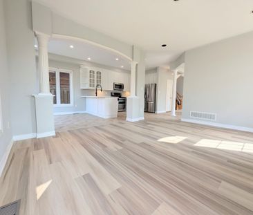 For Lease - 387 Grovehill Road, Oakville, Ontario - Photo 1