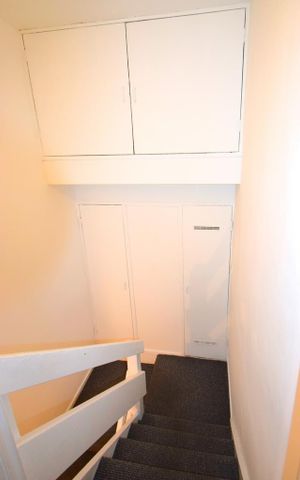 3 bedroom flat to rent - Photo 5