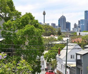 Beautifully Presented Victorian Terrace With City Views - Photo 5