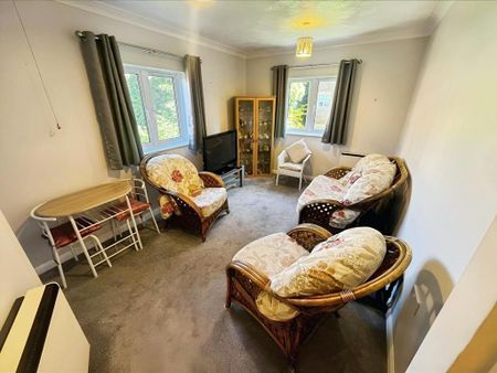 1 bedroom apartment to rent - Photo 2