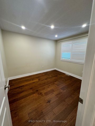 For Lease - 1076 Wickson Way, Milton, Ontario - Photo 2