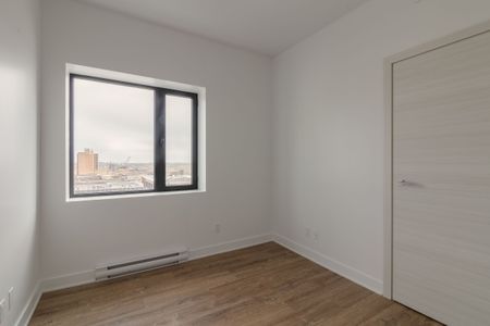 30 Saint-Joseph Est - Photo 2