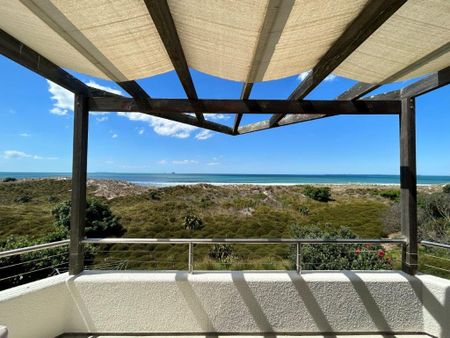 Short Term - Fully Furnished Beach Front Retreat - Mt Maunganui - Photo 2