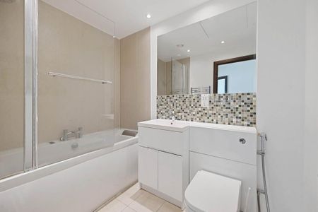 2 bedroom flat to rent - Photo 5