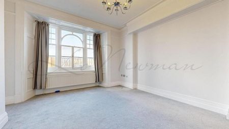 4 bedroom flat to rent - Photo 3