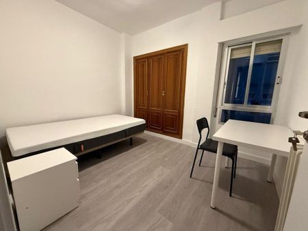 Calle de la Isla de Ons, Madrid, Community of Madrid 28035 - Photo 4