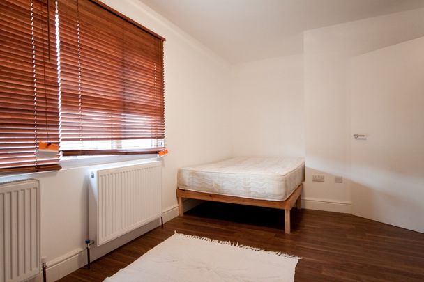 1 Bed Flat, Clitterhouse Road, NW2 - Photo 1