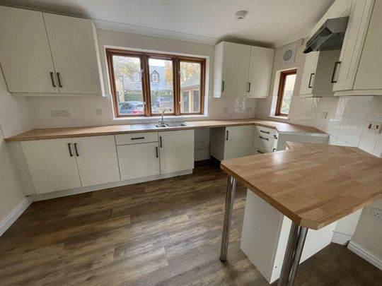 4 bedroom house to rent - Photo 1