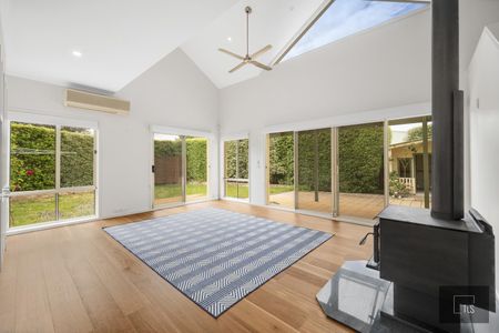 40 Gabriel Avenue, Jerrabomberra NSW 2619 - House For Rent | Domain - Photo 2