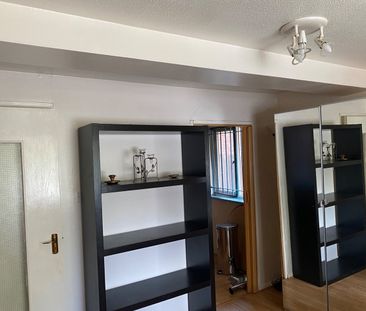 Studio Flat, London, E16 - Photo 3