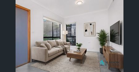 Modern 4-Bedroom Duplex in Prime Location - Photo 5