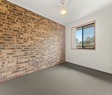 Low-Maintenance Unit in Prime Location | Air Conditioning & Conveni... - Photo 4