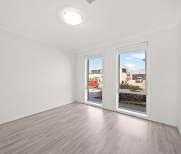 13 Sliprail Street, Lawson ACT 2617 - House For Rent | Domain - Photo 5