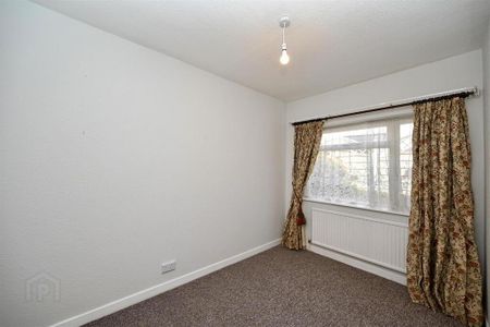 2 Edenvale Park, Belfast, BT17 0EJ - Photo 4