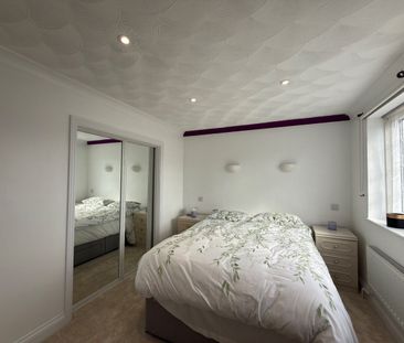 Room in a Shared House, St. Bernards Close, LU3 - Photo 3