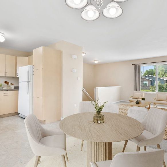 33 Fourth Avenue, Blumenort, MB - Photo 1