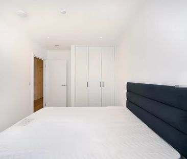 1 Bedroom 1 Bathroom Apartment 1007 - Photo 4