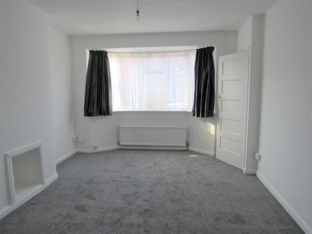 Buckhurst Avenue, Carshalton, SM5 1PF - Photo 3