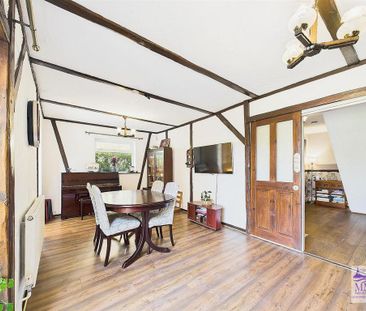 4 bedroom detached bungalow to rent - Photo 5