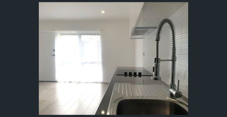 MODERN ONE BEDROOM IN THE HEART OF ORMOND! - Photo 5