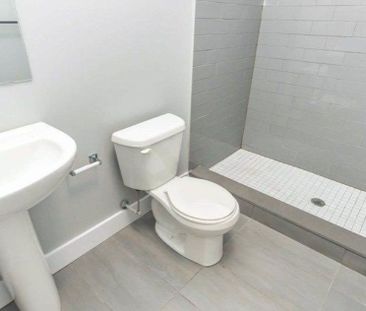 For Lease - 2870 Dundas Street Unit# 308, Toronto, Ontario - Photo 3