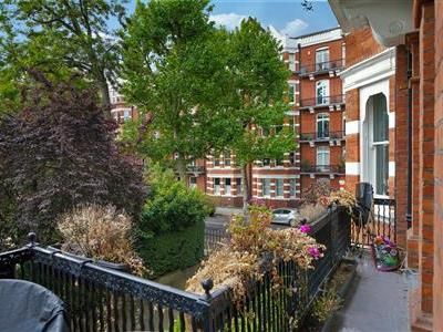 Trebovir Road, SW5 - Photo 1