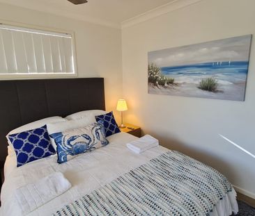 Turquoise - a magnificent home by the Bay - Photo 3