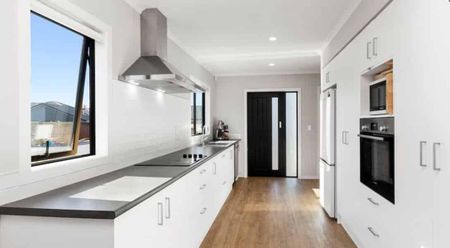 4-bedroom townhouse for rent!! - Photo 3