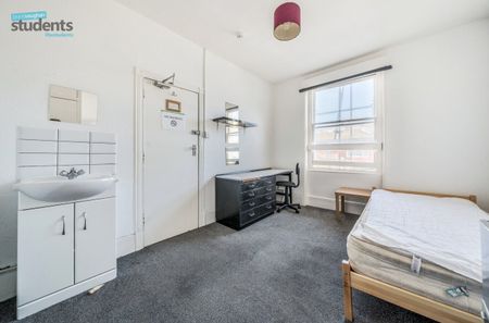 house share to rent - Photo 2