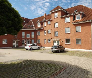 Helle 2-Raum-Wohnung mit Balkon in ruhiger, grüner Lage von Radeberg - Photo 2