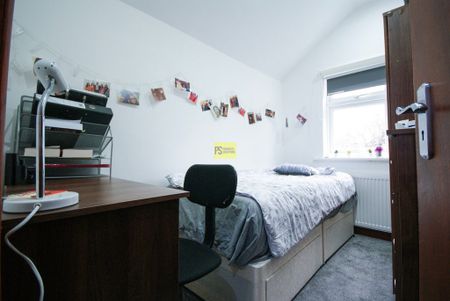 225 Dawlish Road - Photo 4